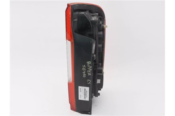 Recambio de piloto trasero izquierdo para peugeot bipper 1.4 básico referencia OEM IAM 01353206080E  