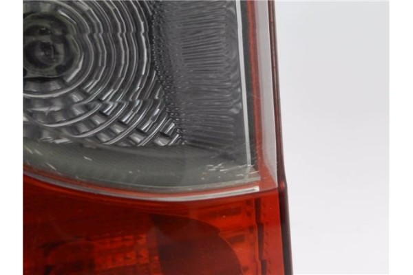 Recambio de piloto trasero izquierdo para peugeot bipper 1.4 básico referencia OEM IAM 01353206080E  