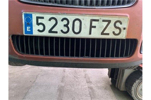 Recambio de rejilla paragolpes delantero para skoda fabia (5j2) 1.4 tdi referencia OEM IAM 5J0853677  