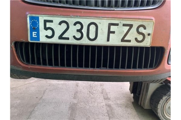 Recambio de rejilla paragolpes delantero para skoda fabia (5j2) 1.4 tdi referencia OEM IAM 5J0853677  
