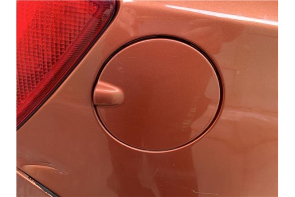 Recambio de tapa exterior combustible para skoda fabia (5j2) 1.4 tdi referencia OEM IAM 5J6809857A  