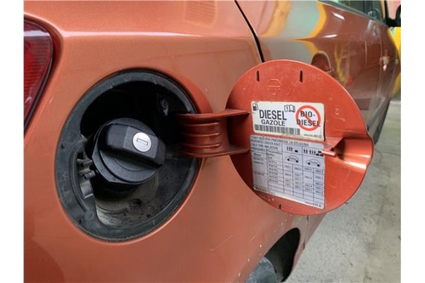 Recambio de tapa exterior combustible para skoda fabia (5j2) 1.4 tdi referencia OEM IAM 5J6809857A  