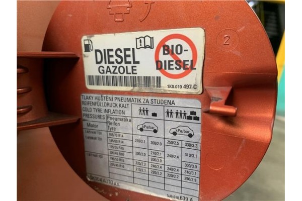 Recambio de tapa exterior combustible para skoda fabia (5j2) 1.4 tdi referencia OEM IAM 5J6809857A  