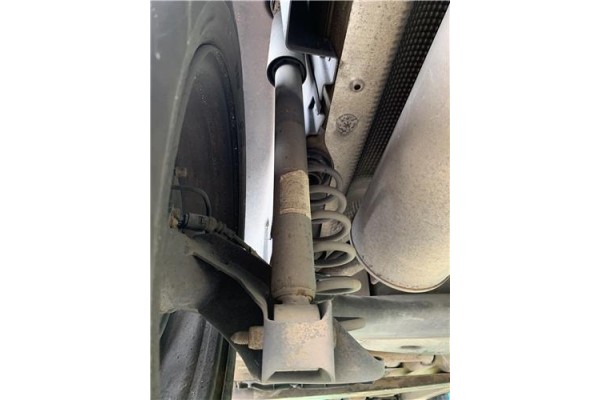 Recambio de amortiguador trasero izquierdo para skoda fabia (5j2) 1.4 tdi referencia OEM IAM 6Q0513025R  
