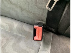 Recambio de anclaje cinturon trasero derecho para skoda fabia (5j2) 1.4 tdi referencia OEM IAM 5J6857495  