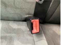 Recambio de anclaje cinturon trasero derecho para skoda fabia (5j2) 1.4 tdi referencia OEM IAM 5J6857495  