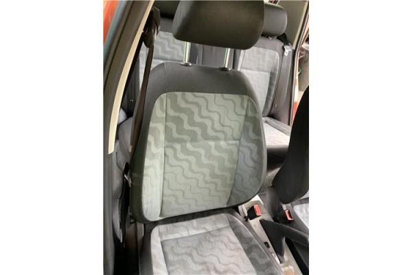 Recambio de asiento delantero derecho para skoda fabia (5j2) 1.4 tdi referencia OEM IAM 5J4881022LA  