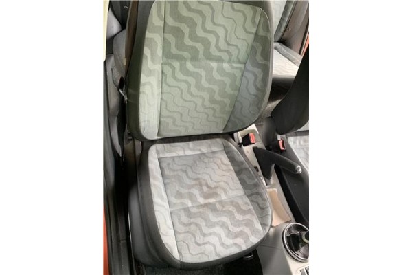 Recambio de asiento delantero derecho para skoda fabia (5j2) 1.4 tdi referencia OEM IAM 5J4881022LA  