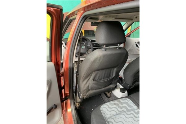 Recambio de asiento delantero izquierdo para skoda fabia (5j2) 1.4 tdi referencia OEM IAM 5J4881021KA 5J4885033LD 