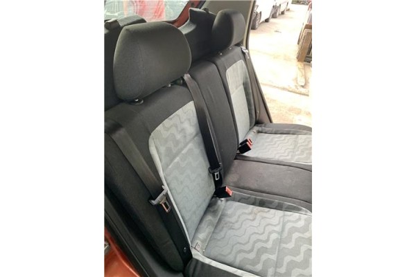Recambio de asientos traseros para skoda fabia (5j2) 1.4 tdi referencia OEM IAM 5J0885375C  