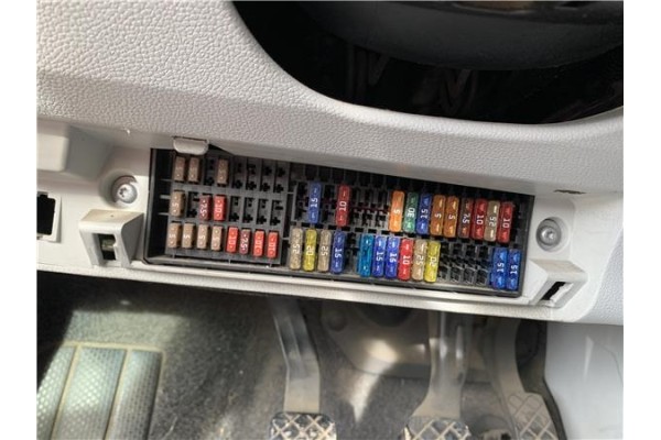 Recambio de caja fusibles/rele para skoda fabia (5j2) 1.4 tdi referencia OEM IAM 5J0937615A 5J0937615C 