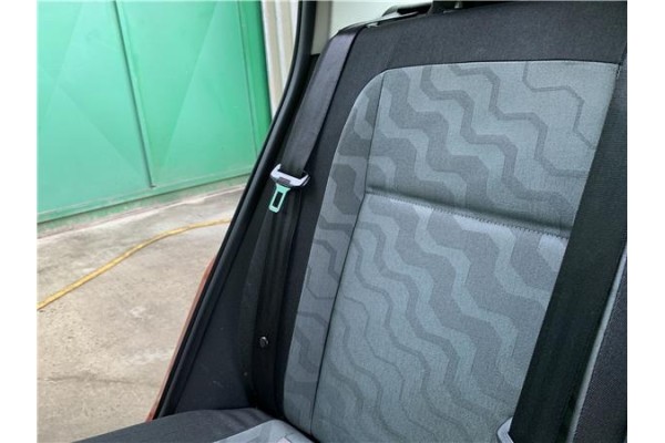 Recambio de cinturon seguridad trasero derecho para skoda fabia (5j2) 1.4 tdi referencia OEM IAM 5J6857448  
