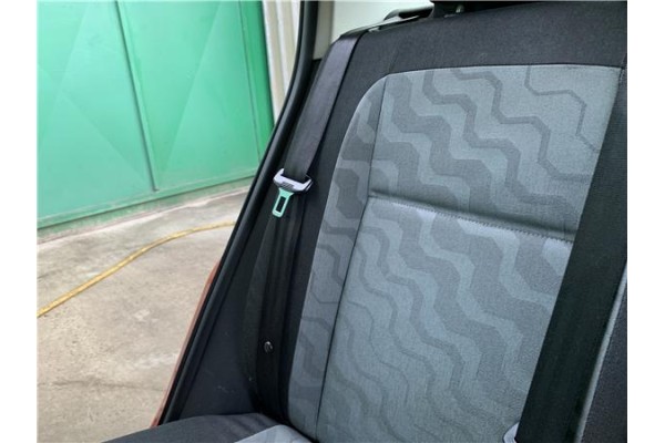 Recambio de cinturon seguridad trasero derecho para skoda fabia (5j2) 1.4 tdi referencia OEM IAM 5J6857448  