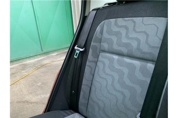 Recambio de cinturon seguridad trasero derecho para skoda fabia (5j2) 1.4 tdi referencia OEM IAM 5J6857448  