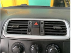 Recambio de interruptor luces emergencia para skoda fabia (5j2) 1.4 tdi referencia OEM IAM 5J0953235 5J0820951C 