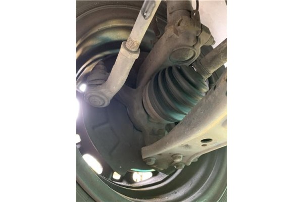 Recambio de mangueta delantero izquierda para skoda fabia (5j2) 1.4 tdi referencia OEM IAM 6Q0407255AC  