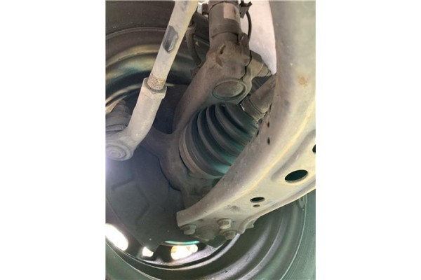 Recambio de mangueta delantero izquierda para skoda fabia (5j2) 1.4 tdi referencia OEM IAM 6Q0407255AC  