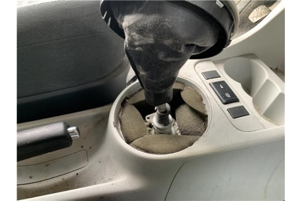 Recambio de palanca de cambio para skoda fabia (5j2) 1.4 tdi referencia OEM IAM 6Q0711116A  