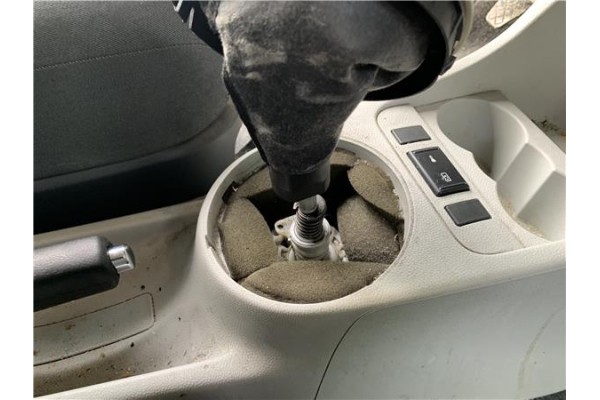 Recambio de palanca de cambio para skoda fabia (5j2) 1.4 tdi referencia OEM IAM 6Q0711116A  