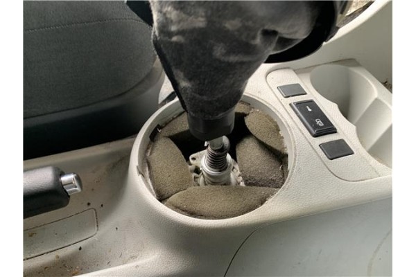 Recambio de palanca de cambio para skoda fabia (5j2) 1.4 tdi referencia OEM IAM 6Q0711116A  
