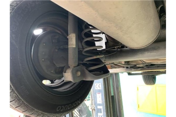 Recambio de puente trasero para skoda fabia (5j2) 1.4 tdi referencia OEM IAM 6Q0500051BB  