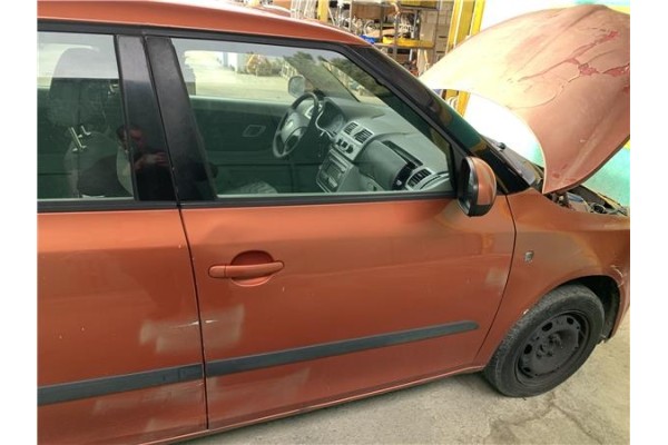 Recambio de puerta delantero derecha para skoda fabia (5j2) 1.4 tdi referencia OEM IAM 5J6831056  