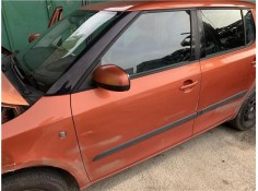 Recambio de puerta delantero izquierda para skoda fabia (5j2) 1.4 tdi referencia OEM IAM 5J6831055  