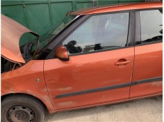 Recambio de puerta delantero izquierda para skoda fabia (5j2) 1.4 tdi referencia OEM IAM 5J6831055  