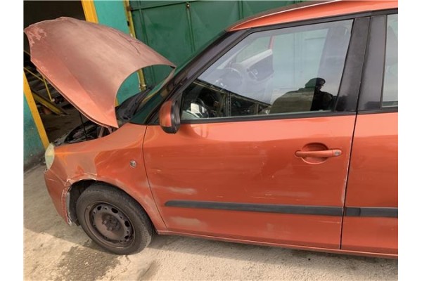 Recambio de puerta delantero izquierda para skoda fabia (5j2) 1.4 tdi referencia OEM IAM 5J6831055  