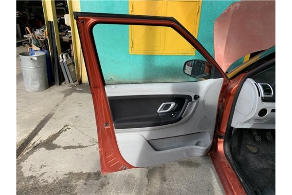 Recambio de puerta delantero izquierda para skoda fabia (5j2) 1.4 tdi referencia OEM IAM 5J6831055  