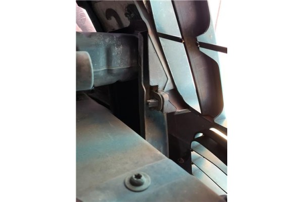 Recambio de refuerzo paragolpes para skoda fabia (5j2) 1.4 tdi referencia OEM IAM 5J0807109B  