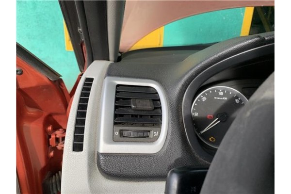 Recambio de rejilla entrada de aire para skoda fabia (5j2) 1.4 tdi referencia OEM IAM 5J0819701C 5J0820951C9B9 