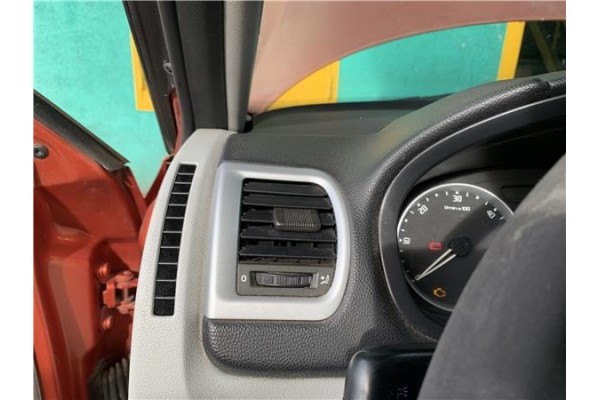 Recambio de rejilla entrada de aire para skoda fabia (5j2) 1.4 tdi referencia OEM IAM 5J0819701C 5J0820951C9B9 