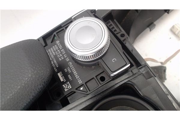 Recambio de embellecedor consola central para mercedes-benz clase c (bm 204) berlina 3.0 c 280 (204.054) referencia OEM IAM A204