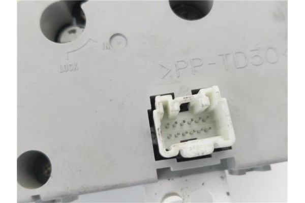 Recambio de mandos calefaccion / a.a. para mazda 6 berlina (gg) 2.0 referencia OEM IAM E0002D  