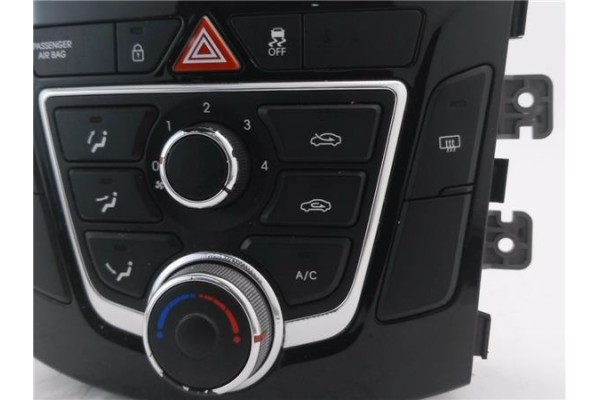 Recambio de mandos climatizador para hyundai i30 (gd) 1.4 base referencia OEM IAM 97250A5XXX 97250A6XXX 