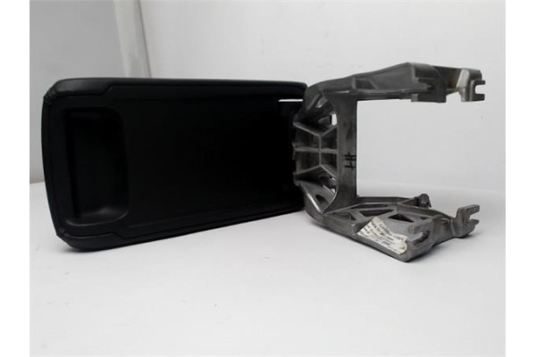 Recambio de reposabrazos para audi rs3 sportback (8vf) 2.5 tfsi quattro referencia OEM IAM 8V0864283A 170442867 