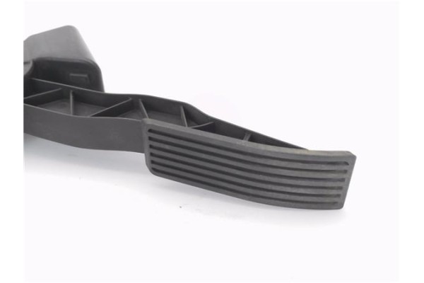 Recambio de pedal acelerador para mercedes-benz clase a (bm 169) 1.5 a 150 (169.031) referencia OEM IAM A1693000104  