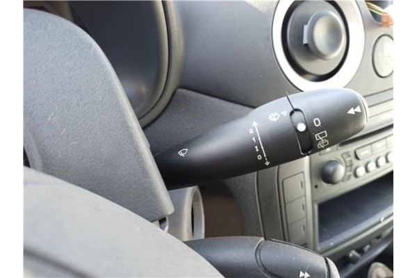 Recambio de mando intermitencia para citroen c2 1.1 referencia OEM IAM 96640423XT  