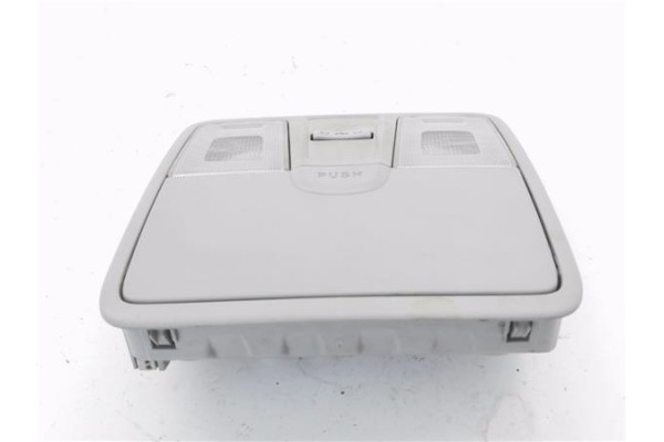 Recambio de luz delantero central techo para hyundai i30 (gd) 1.4 base referencia OEM IAM 92800A50XX 92800A5010TX 