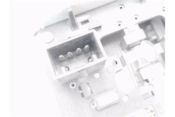 Recambio de luz delantero central techo para hyundai i30 (gd) 1.4 base referencia OEM IAM 92800A50XX 92800A5010TX 