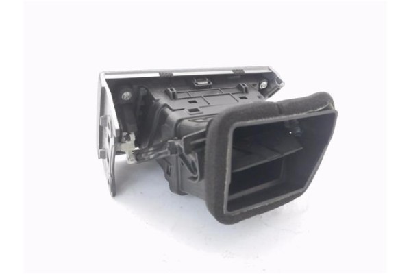 Recambio de rejilla entrada de aire para hyundai i30 (gd) 1.4 base referencia OEM IAM 97490A6000  
