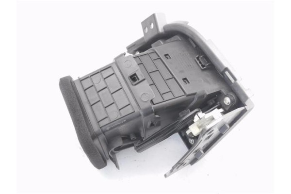 Recambio de rejilla entrada de aire para hyundai i30 (gd) 1.4 base referencia OEM IAM 97490A6000  