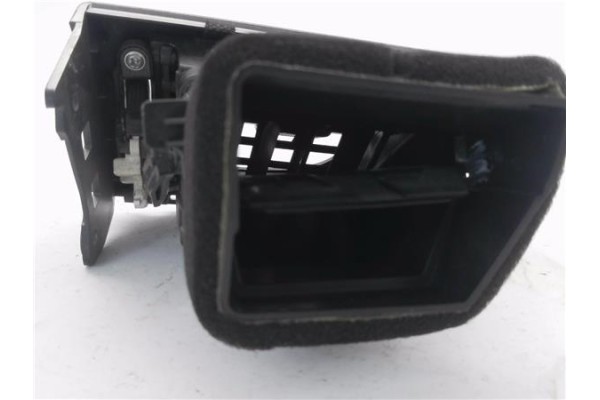 Recambio de rejilla entrada de aire para hyundai i30 (gd) 1.4 base referencia OEM IAM 97490A6000  