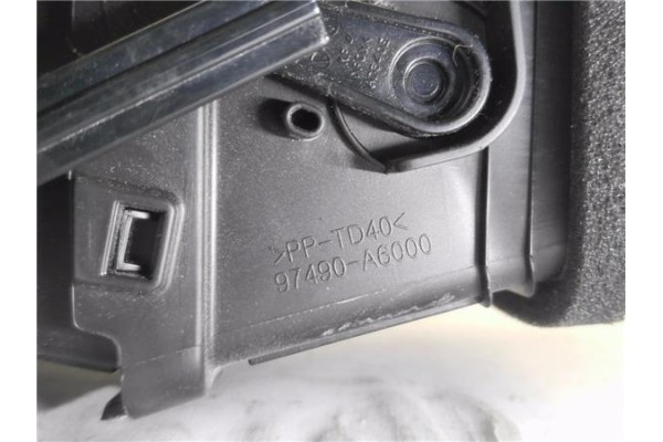 Recambio de rejilla entrada de aire para hyundai i30 (gd) 1.4 base referencia OEM IAM 97490A6000  