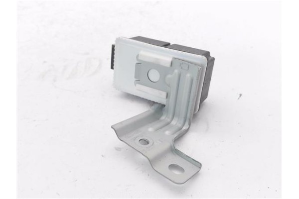 Recambio de modulo electronico para hyundai i30 (gd) 1.4 base referencia OEM IAM 95800A5010  