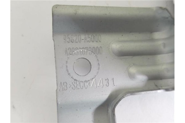 Recambio de modulo electronico para hyundai i30 (gd) 1.4 base referencia OEM IAM 95800A5010  