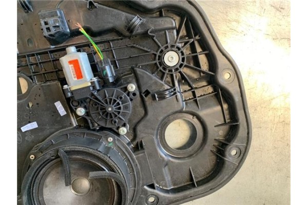 Recambio de elevalunas electrico trasero derecho para hyundai i30 (gd) 1.4 base referencia OEM IAM 9129800100  