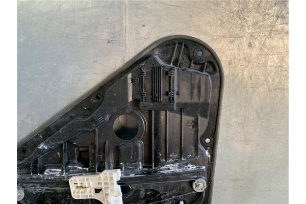 Recambio de elevalunas electrico trasero derecho para hyundai i30 (gd) 1.4 base referencia OEM IAM 9129800100  