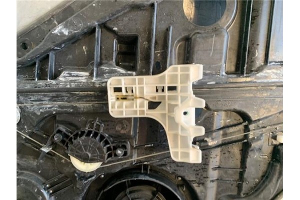Recambio de elevalunas electrico trasero derecho para hyundai i30 (gd) 1.4 base referencia OEM IAM 9129800100  